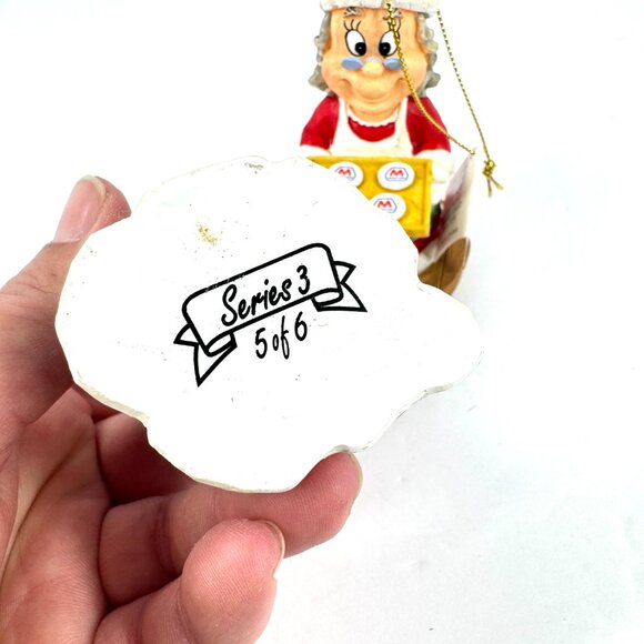 Marathon Gas 2003 Holiday Collector Series Ornaments Santa & Mrs Claus - Picture 5 of 11